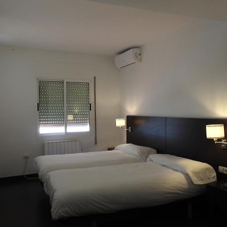 Hostal Meson de Paco Cariñena Extérieur photo