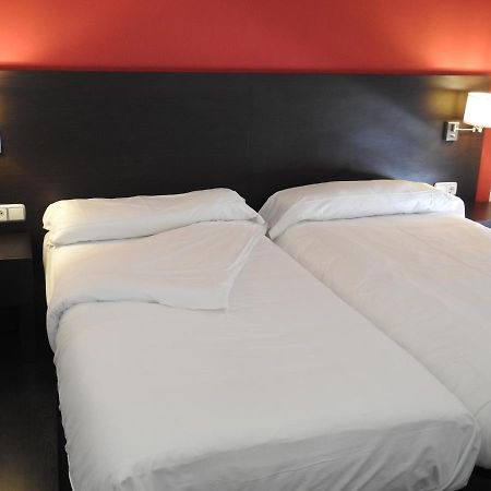 Hostal Meson de Paco Cariñena Extérieur photo