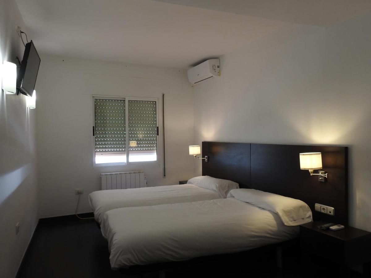 Hostal Meson de Paco Cariñena Extérieur photo