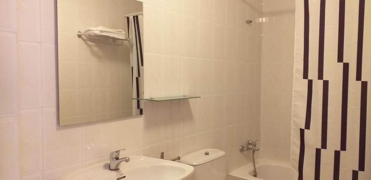 Hostal Meson de Paco Cariñena Extérieur photo