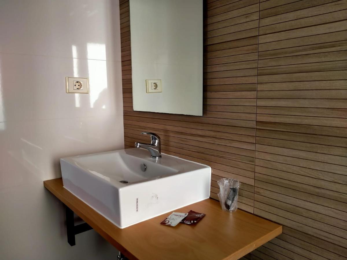 Hostal Meson de Paco Cariñena Extérieur photo